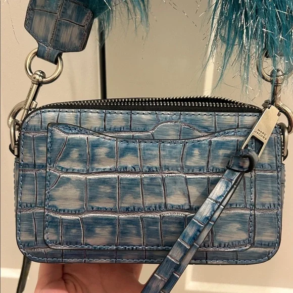 Marc Jacobs (NWT) Snapshot Camera Bag in Blue Croc-Embossed Leather & Faux-Fur - Picture 15 of 17